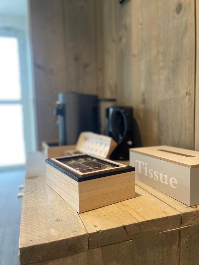 Couette-café Grote In Centrum Met Badkamer ! *